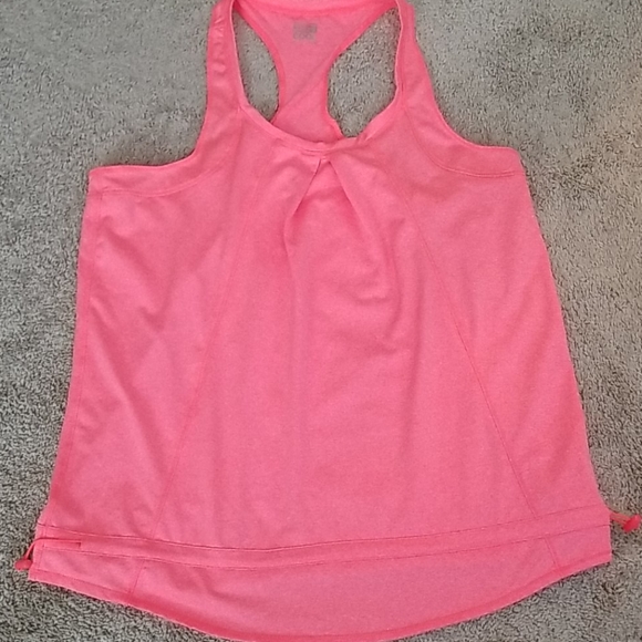 WEATHERPROOF 32° COOL RACERBACK TOP - Picture 7 of 9